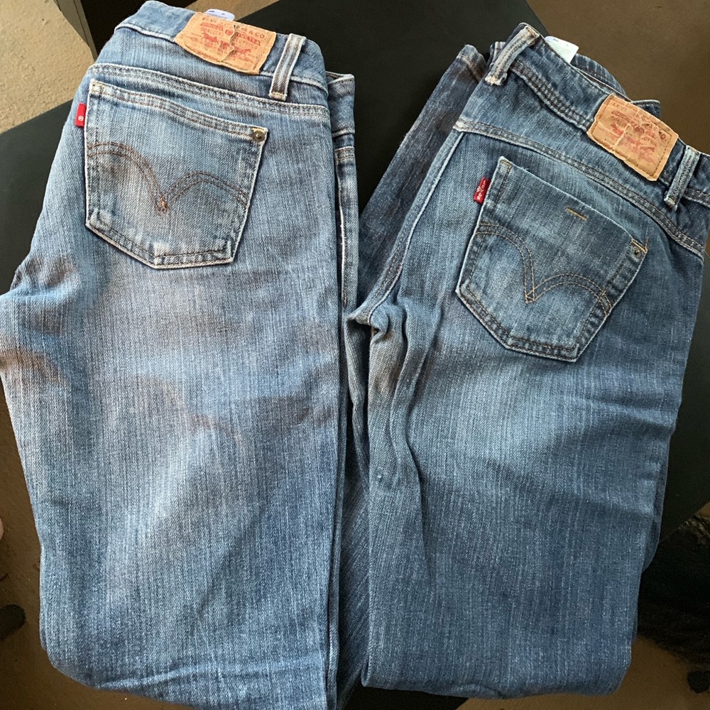 Levis